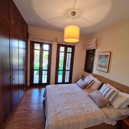 Helios Heights Spirits, Aphrodite Hills Golf Resort 库克里亚 外观 照片