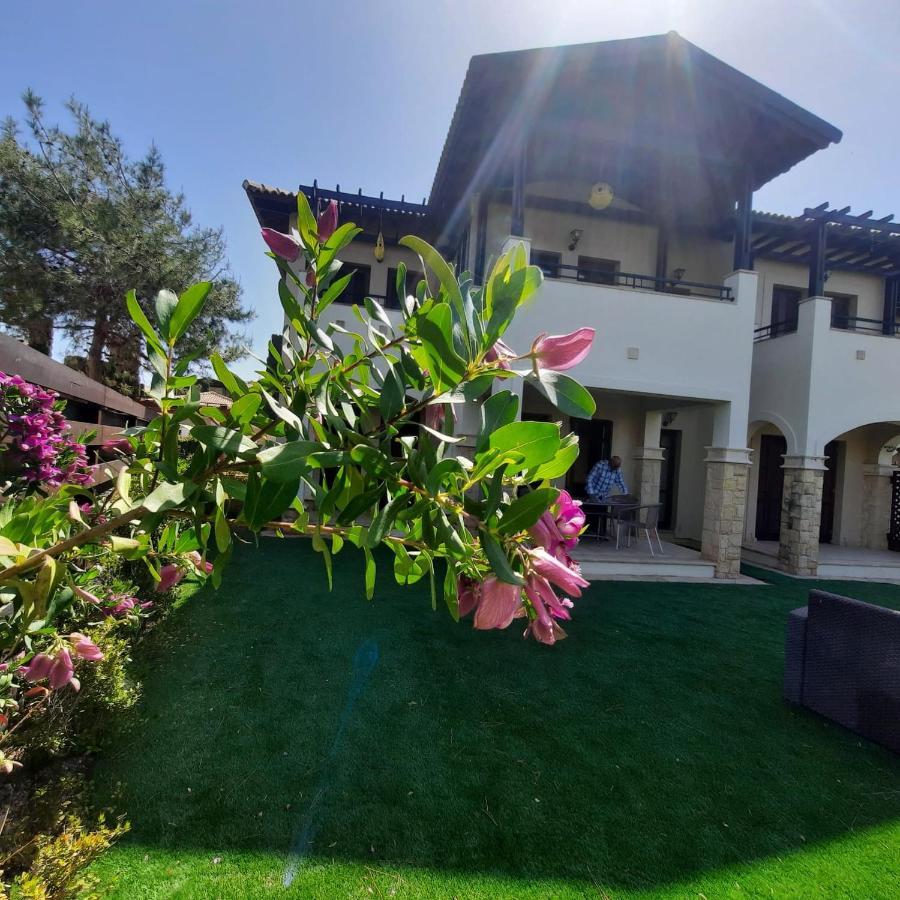 Helios Heights Spirits, Aphrodite Hills Golf Resort 库克里亚 外观 照片
