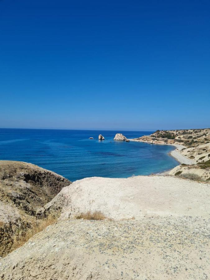 Helios Heights Spirits, Aphrodite Hills Golf Resort 库克里亚 外观 照片