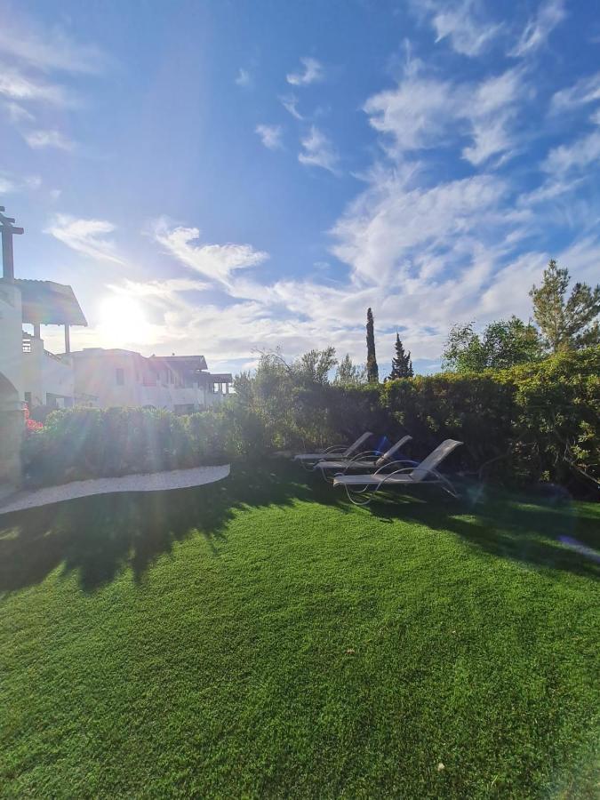 Helios Heights Spirits, Aphrodite Hills Golf Resort 库克里亚 外观 照片