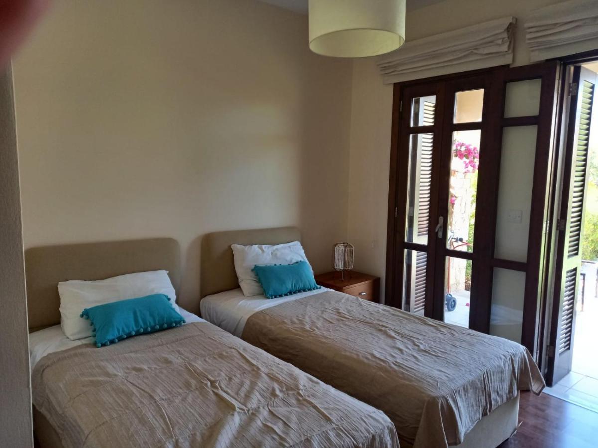 Helios Heights Spirits, Aphrodite Hills Golf Resort 库克里亚 外观 照片